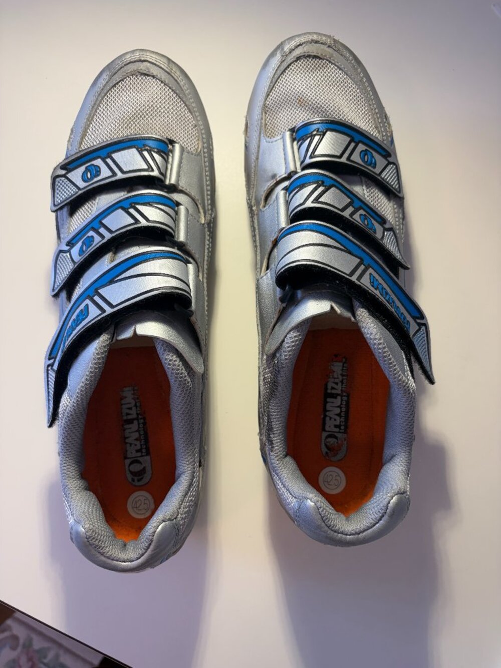 Men's Pear Izumi Vagabond R3 Recreational Road Bicycle Shoes 42.5/9.M
